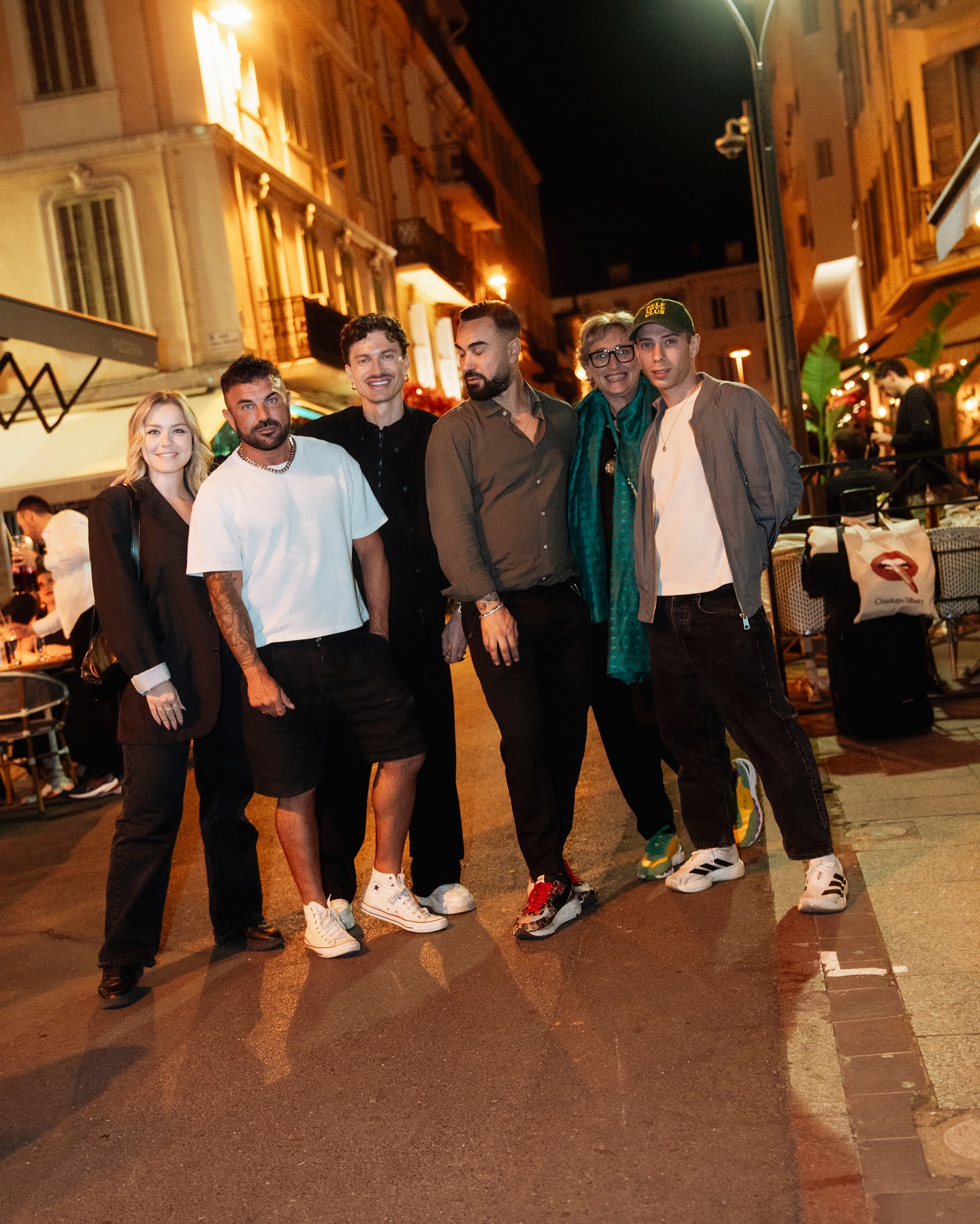 Il team di LR Studio durante un festival internazionale del cinema